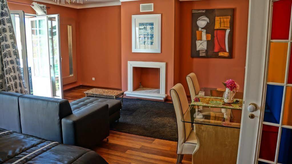 Apartment Center Studios *